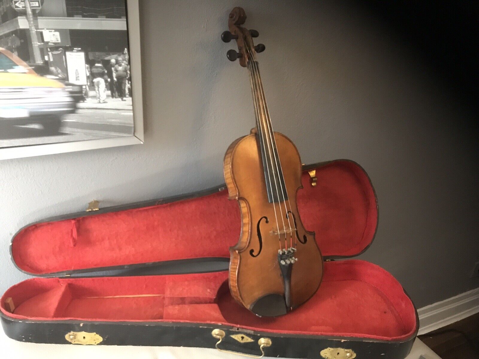 Antique Emanuel F. Guerra 4/4 Violin  1720 + Case